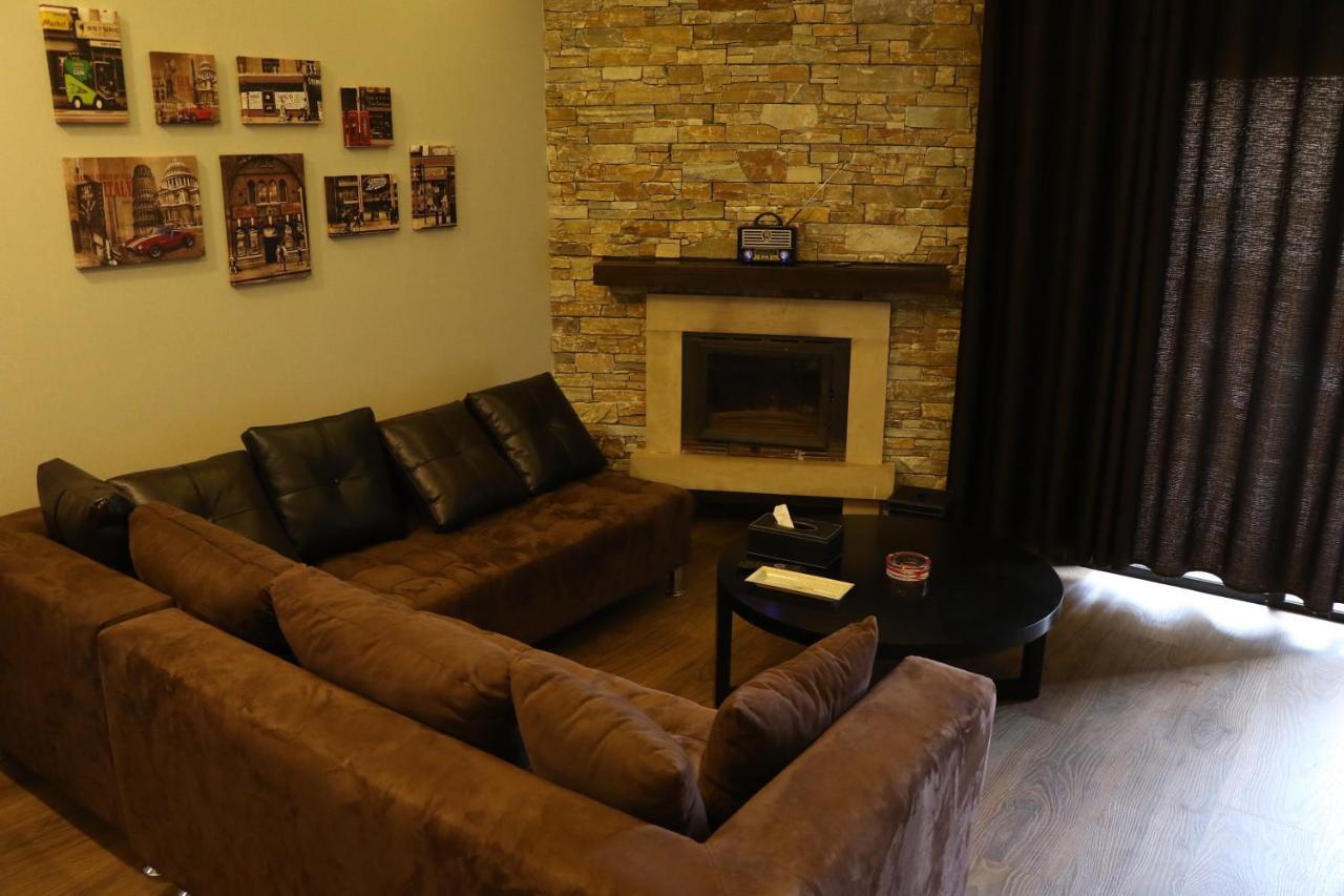Planet Suites Mzaar Kfardebian Exterior photo