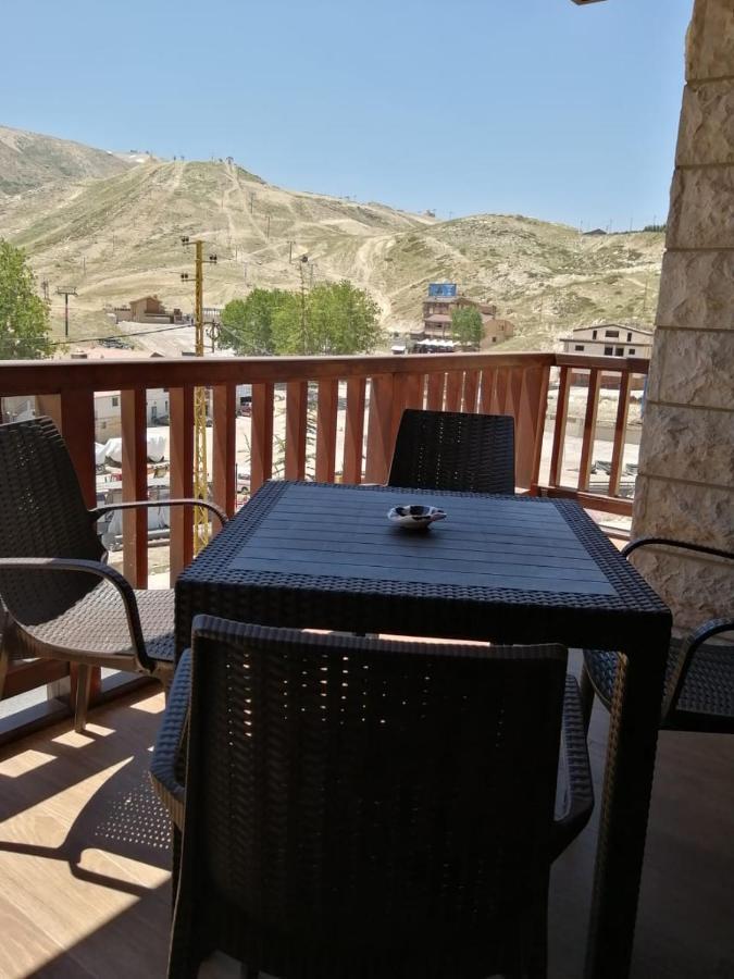 Planet Suites Mzaar Kfardebian Exterior photo